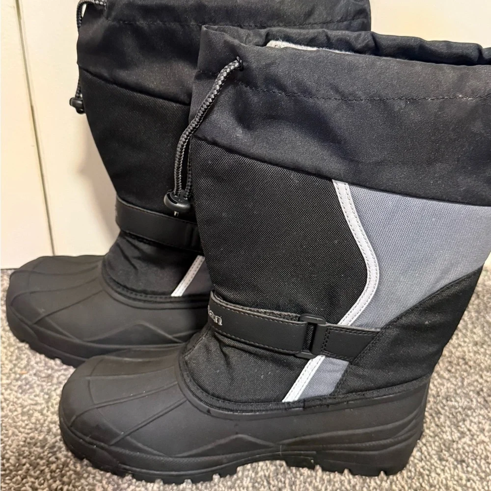 L.L. Bean Kids Black‎ and Gray Boots